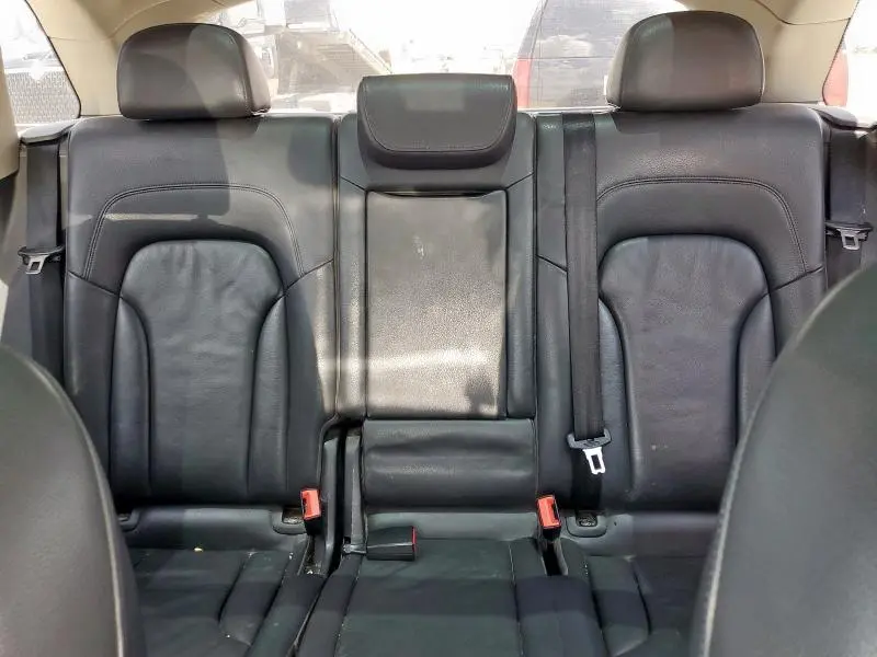 2011 AUDI Q5 PREMIUM  