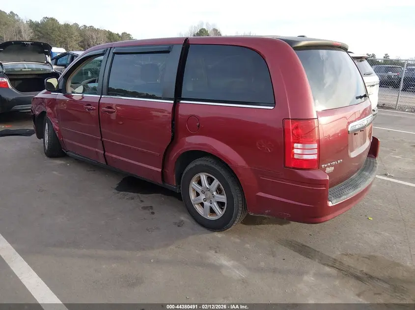 2010 CHRYSLER TOWN & COUNTRY NEW LX