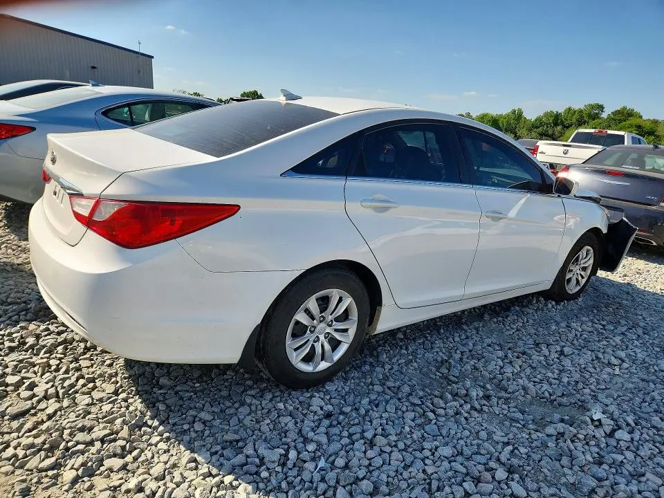 2012 HYUNDAI SONATA GLS  
