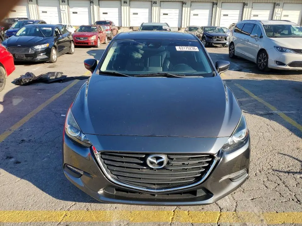 2018 MAZDA 3 TOURING  