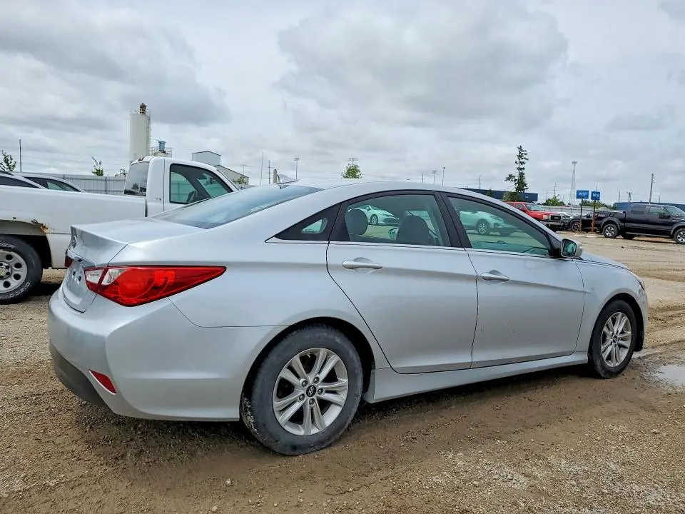 2014 HYUNDAI SONATA GLS  