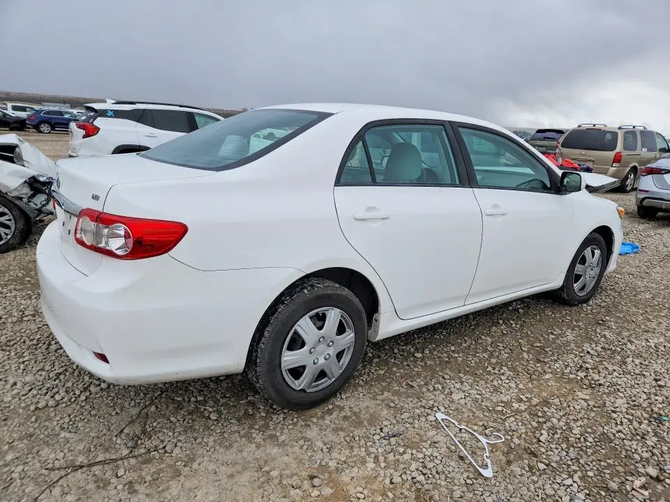 2011 TOYOTA COROLLA LE  