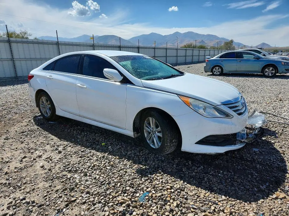 2014 HYUNDAI SONATA GLS  