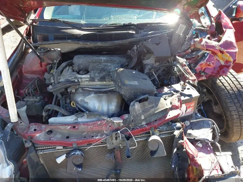 2016 TOYOTA CAMRY SE