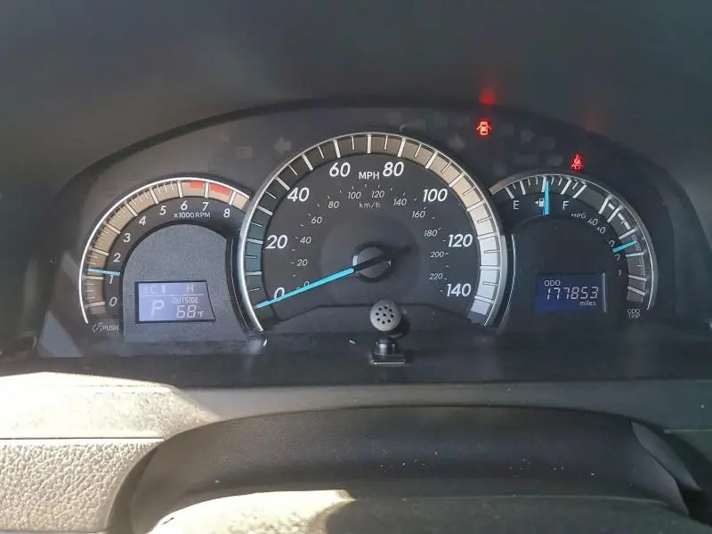 2012 TOYOTA CAMRY BASE  