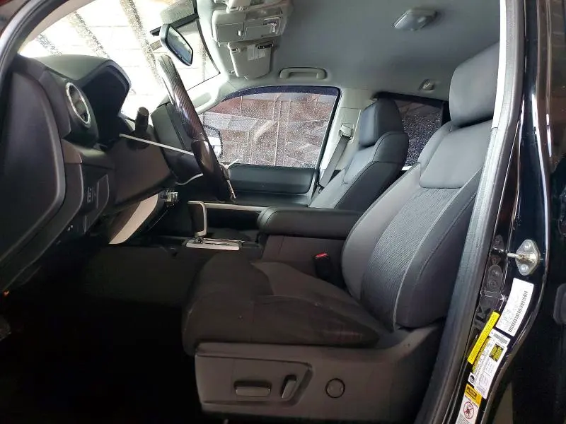 2014 TOYOTA TUNDRA SR5  