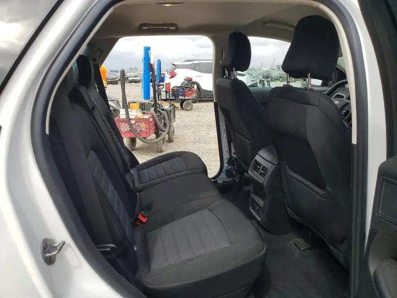 2023 FORD EDGE SE  