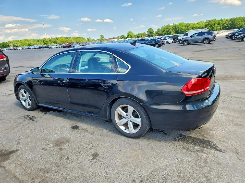 2013 VOLKSWAGEN PASSAT SE  