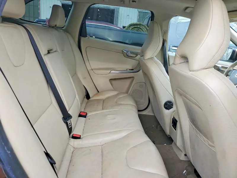 2013 VOLVO XC60 T6  