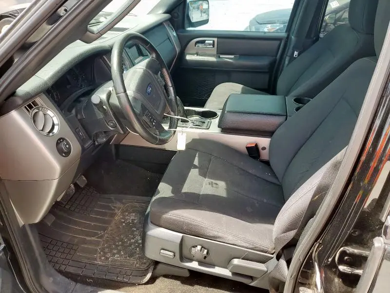2017 FORD EXPEDITION EL XLT  