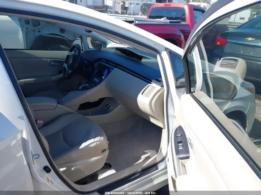 2010 TOYOTA PRIUS IV