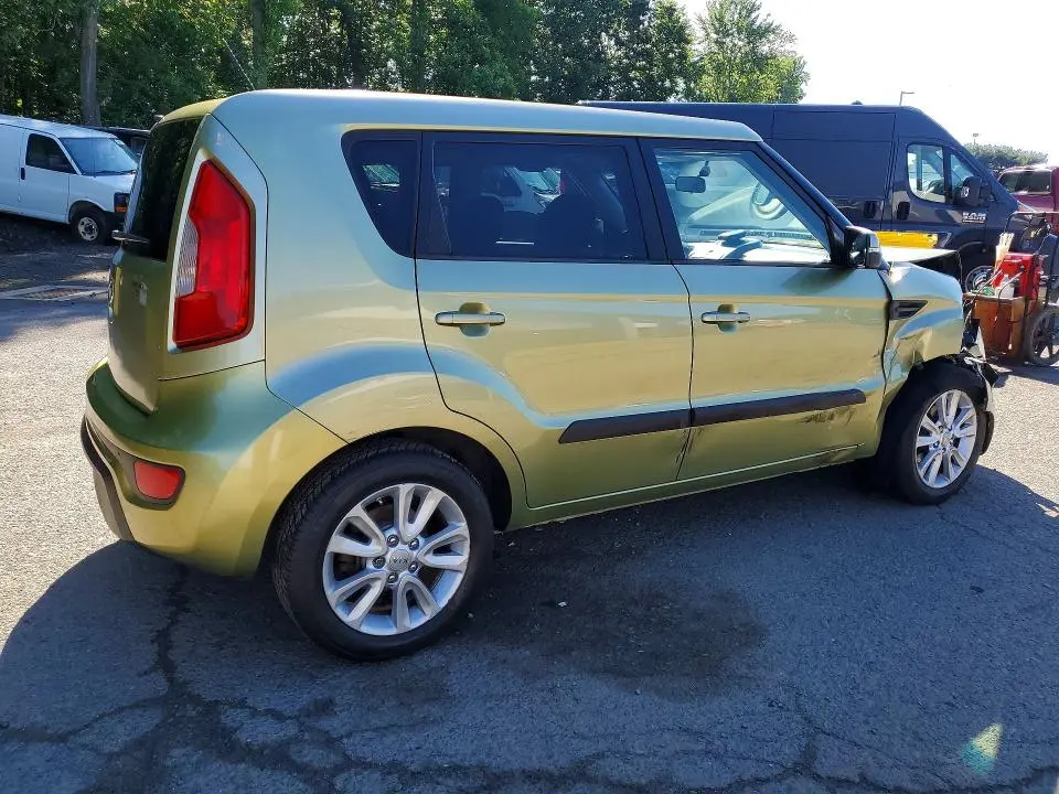 2012 KIA SOUL +  