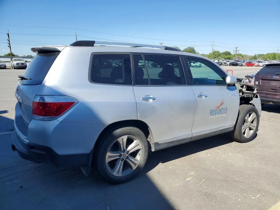 2012 TOYOTA HIGHLANDER   