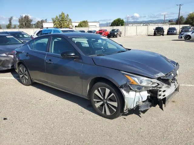 2021 NISSAN ALTIMA SR  