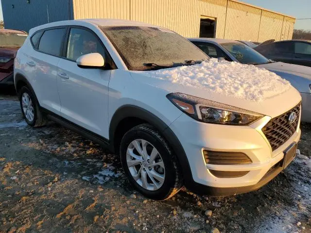2021 HYUNDAI TUCSON SE  