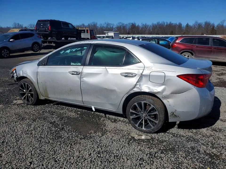 2017 TOYOTA COROLLA SE  