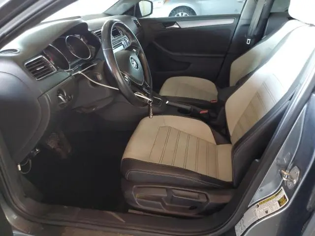 2016 VOLKSWAGEN JETTA SPORT  
