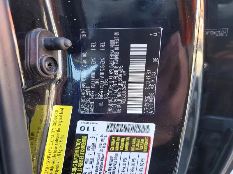 2015 TOYOTA SIENNA LE 8-PASSENGER  