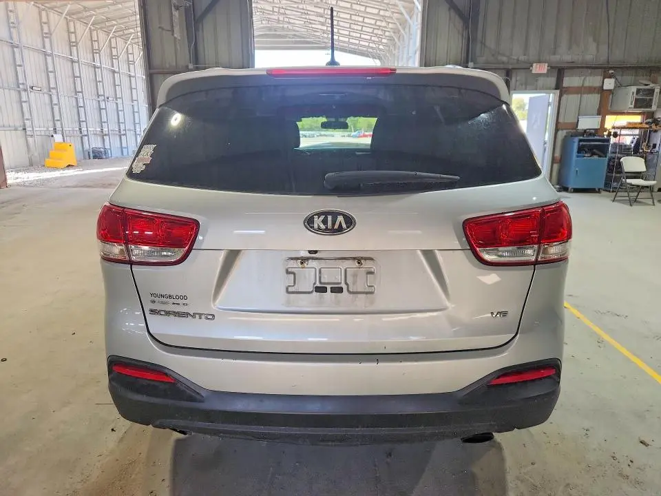 2017 KIA SORENTO LX V6  