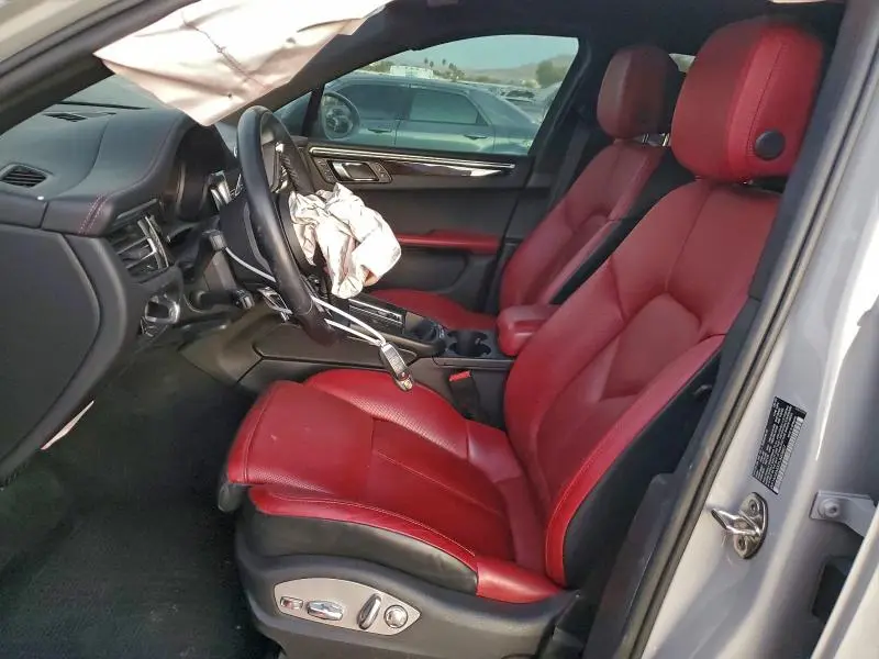 2023 PORSCHE MACAN BASE  