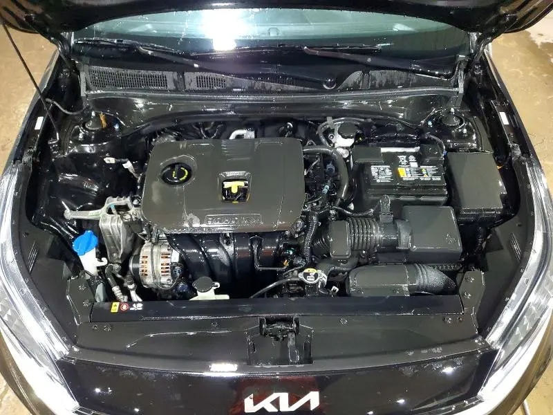 2023 KIA FORTE GT LINE  