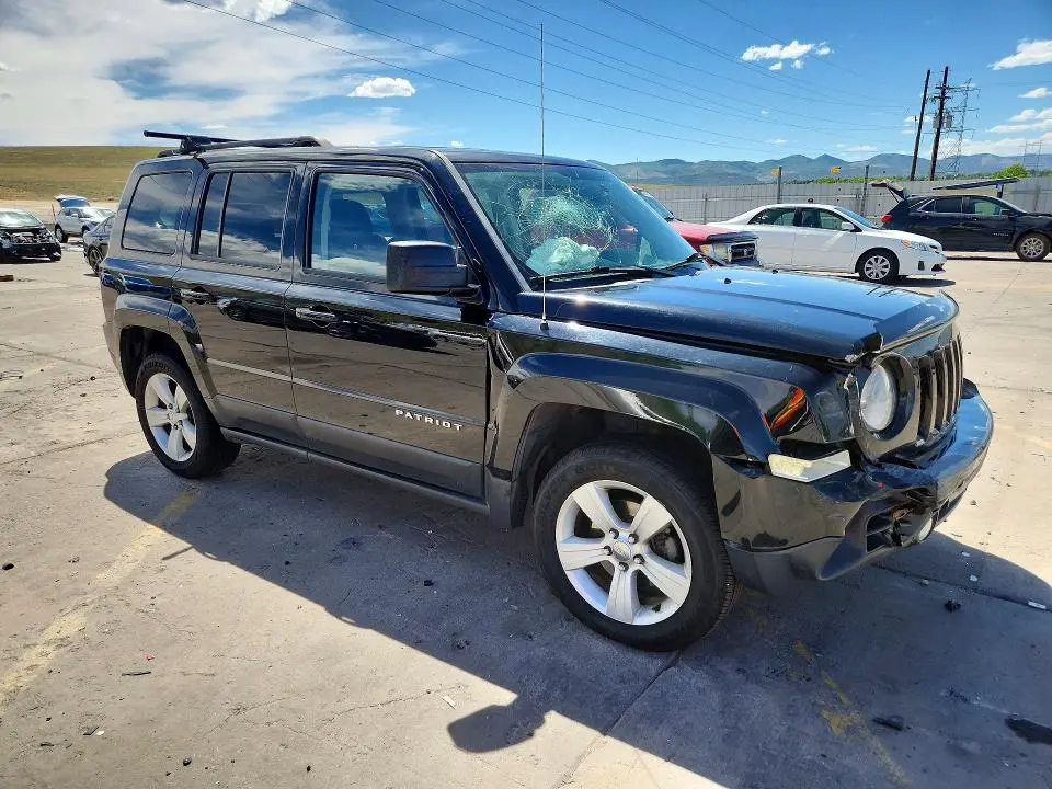 2016 JEEP PATRIOT LATITUDE  