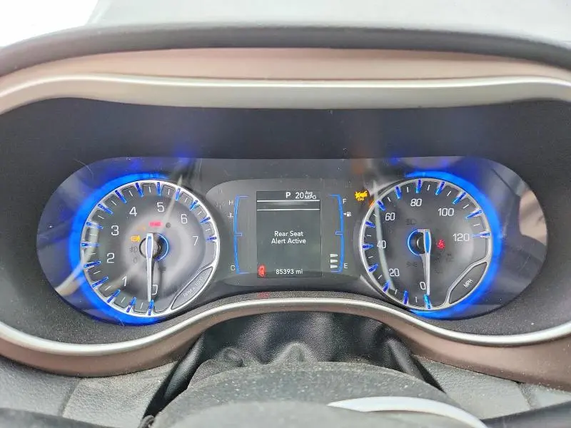 2023 CHRYSLER VOYAGER LX  