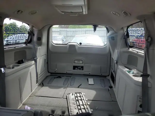 2010 CHRYSLER TOWN & COUNTRY TOURING  