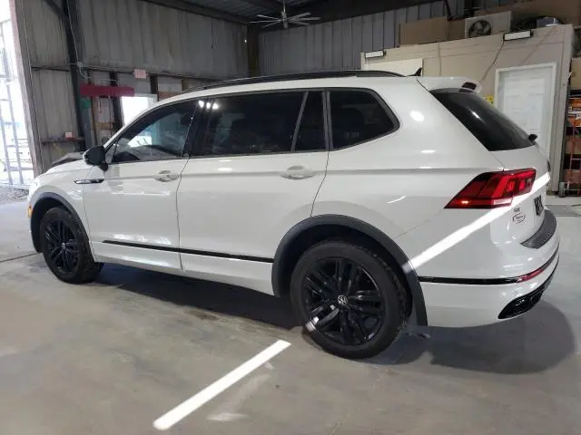 2022 VOLKSWAGEN TIGUAN SE R-LINE BLACK  