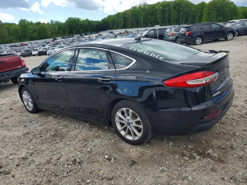 2020 FORD FUSION TITANIUM  