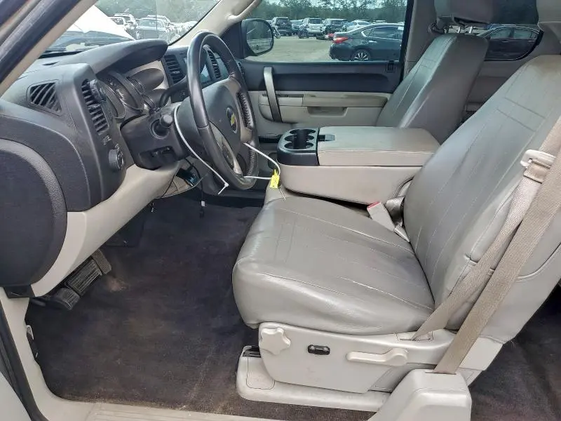 2011 CHEVROLET SILVERADO C1500 LT  