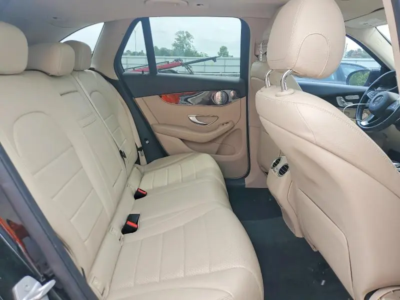 2016 MERCEDES-BENZ GLC 300 4MATIC  