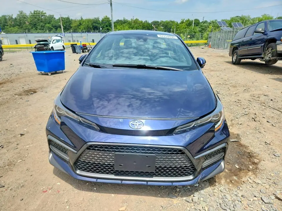 2021 TOYOTA COROLLA SE  