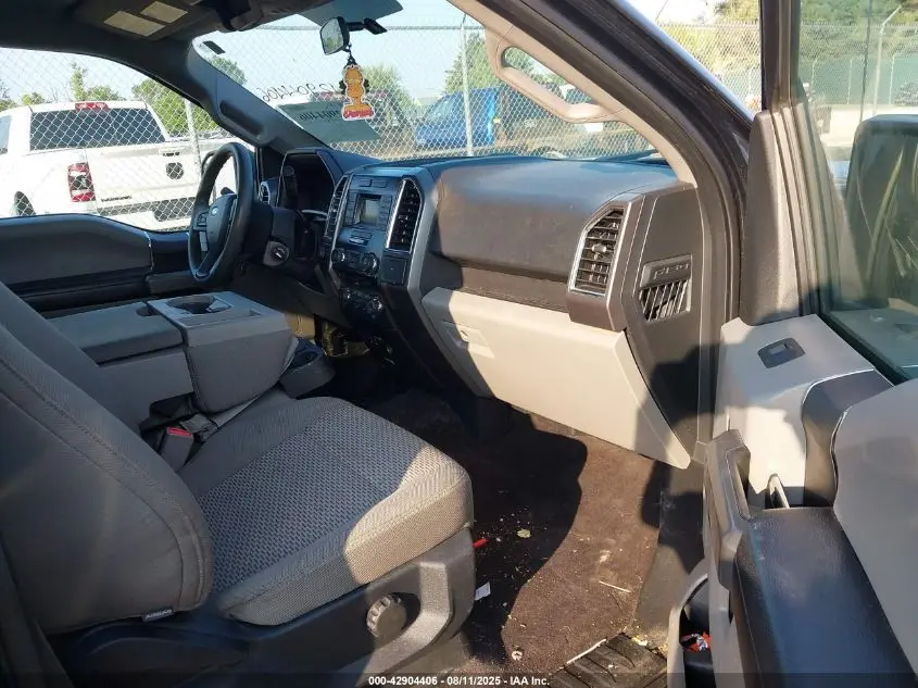 2015 FORD F-150 XLT