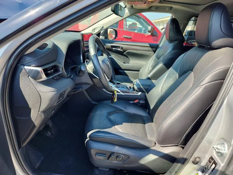 2023 TOYOTA HIGHLANDER LIMITED  