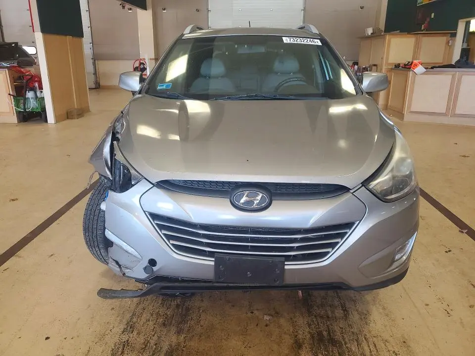 2015 HYUNDAI TUCSON SE  