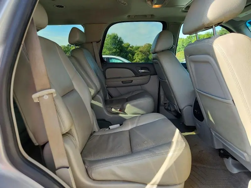 2010 CHEVROLET TAHOE C1500 LTZ  