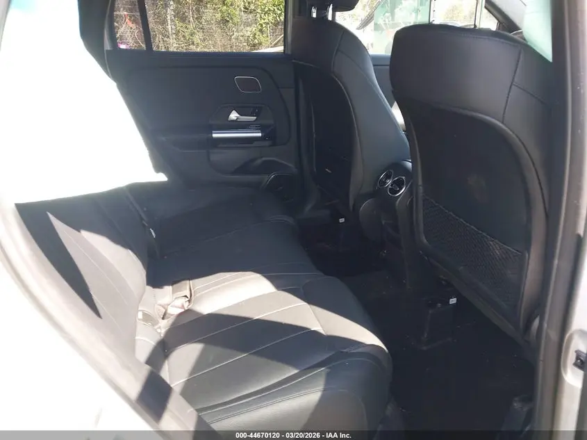2023 MERCEDES-BENZ GLA 250  