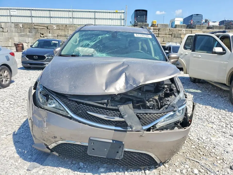 2017 CHRYSLER PACIFICA TOURING L  