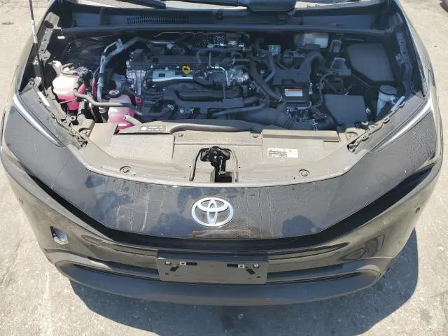 2025 TOYOTA PRIUS LE  