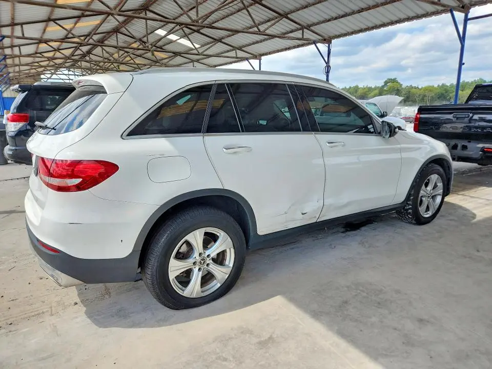2017 MERCEDES-BENZ GLC 300  