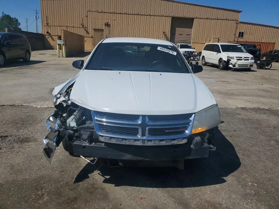 2014 DODGE AVENGER SE  