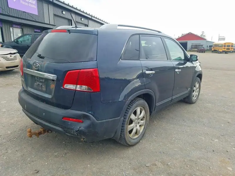 2012 KIA SORENTO LX  