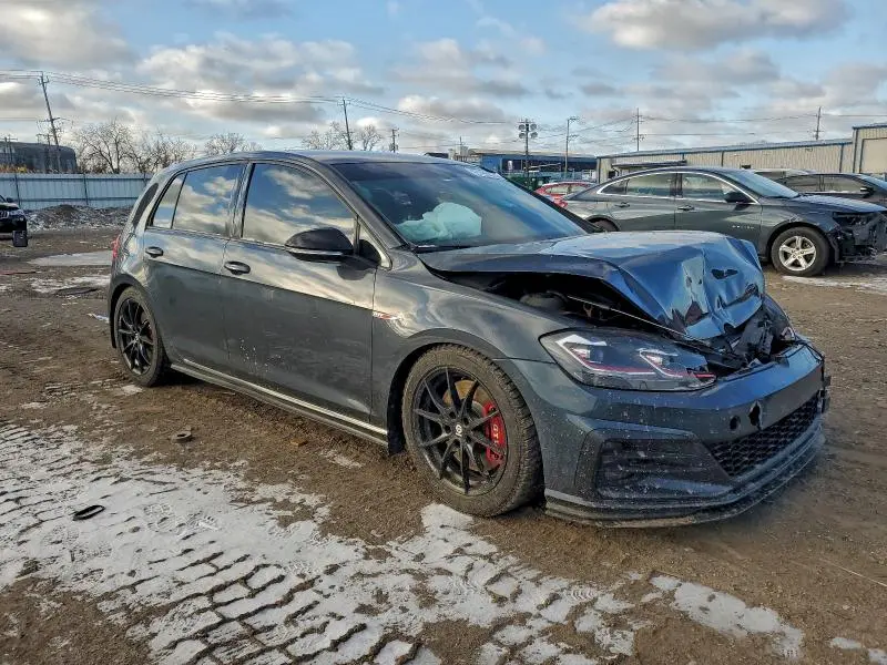 2021 VOLKSWAGEN GTI S  
