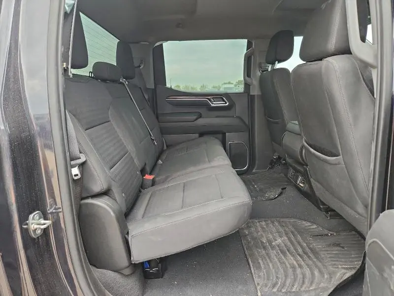 2023 CHEVROLET SILVERADO C1500 LT  