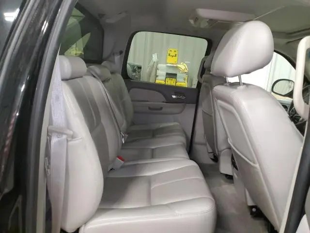 2011 CHEVROLET AVALANCHE LT  