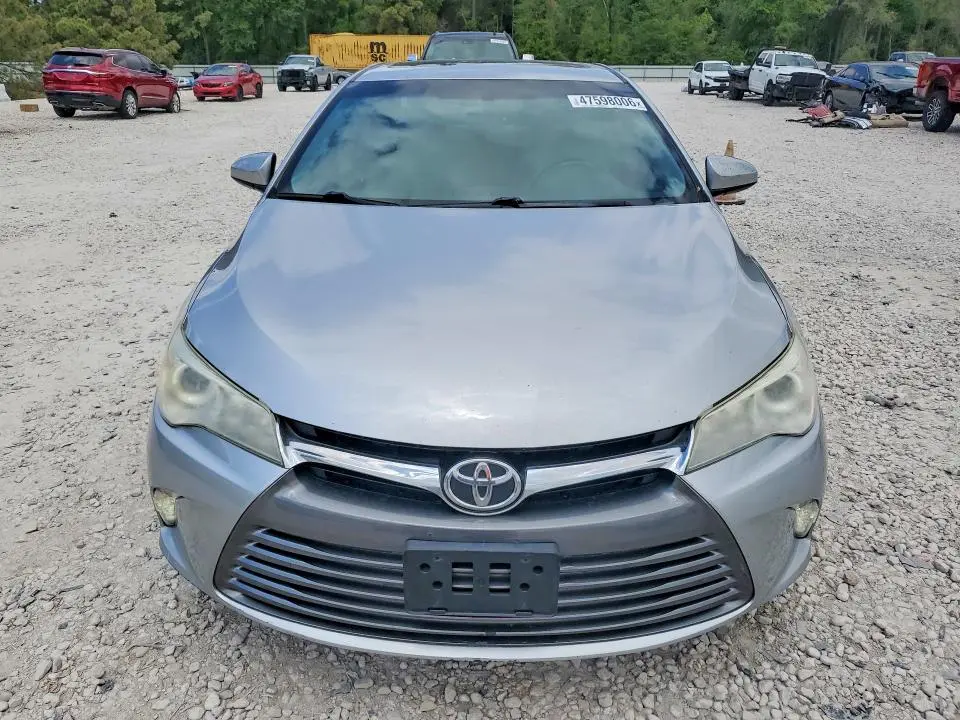 2016 TOYOTA CAMRY XLE  