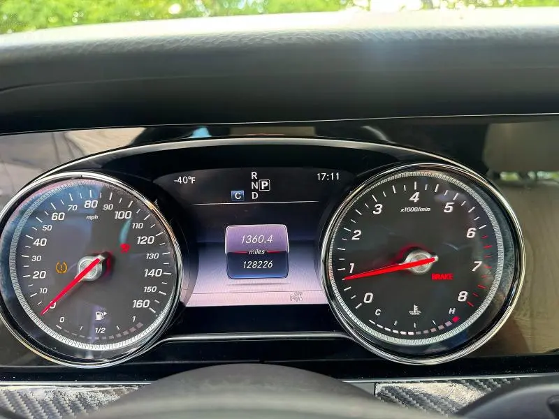 2017 MERCEDES-BENZ E 300  