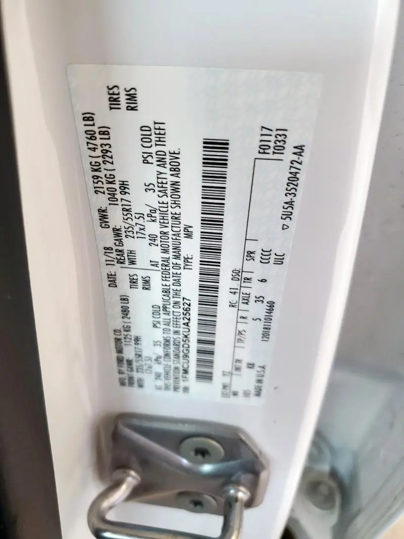 2019 FORD ESCAPE SE  