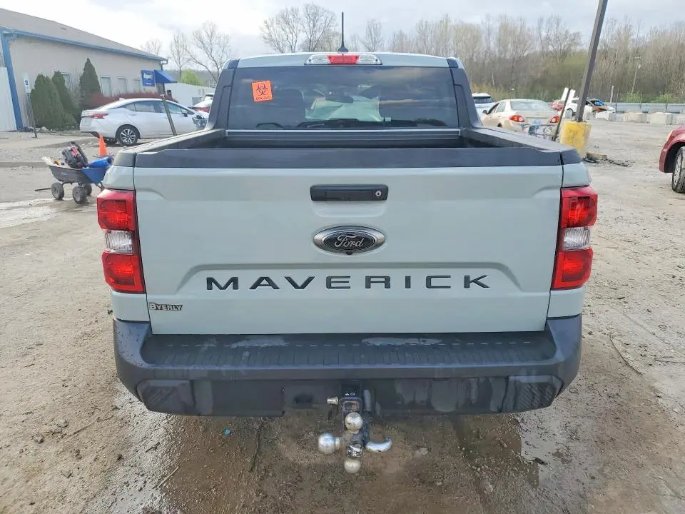 2024 FORD MAVERICK XLT  